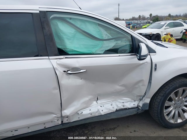 Lincoln MKX 2014 2LMDJ8JK7EBL18653 Image 6