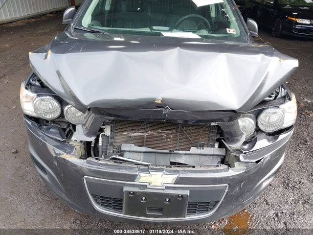 Chevrolet Sonic Lt Auto 2016 1G1JC6SH7G4135988 Image 10