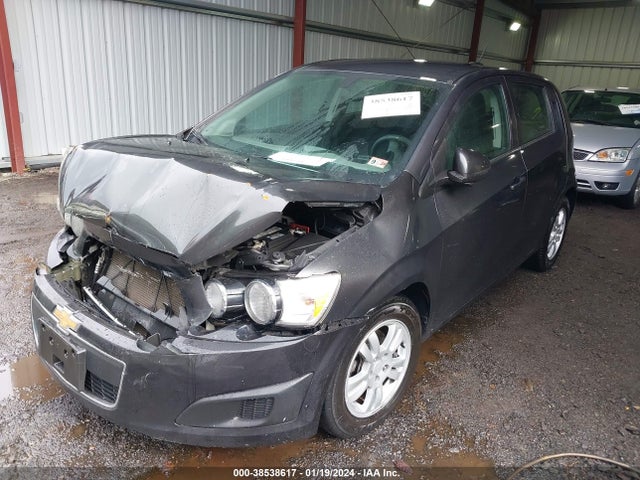 Chevrolet Sonic Lt Auto 2016 1G1JC6SH7G4135988 Image 2