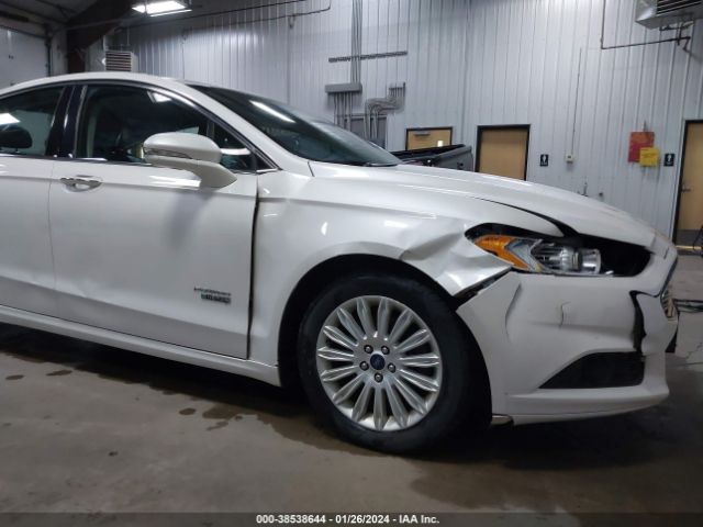 3FA6P0PU8FR253239 Ford Fusion Energi Se Luxury