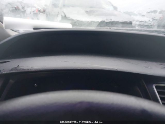 19XFB2F57EE038049 Honda Civic Lx