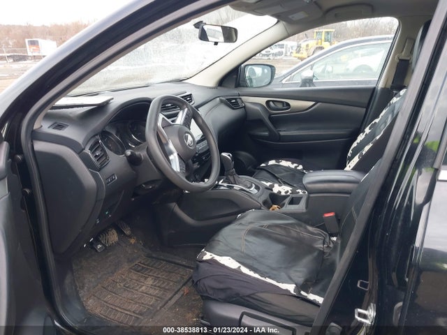 JN1BJ1CR4KW323699 Nissan Rogue Sport S
