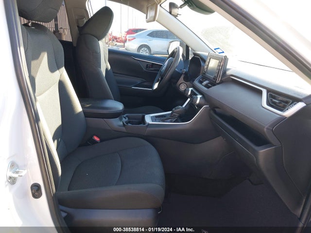 Toyota RAV4 LE 2019 2T3H1RFV9KC026846 Image 5