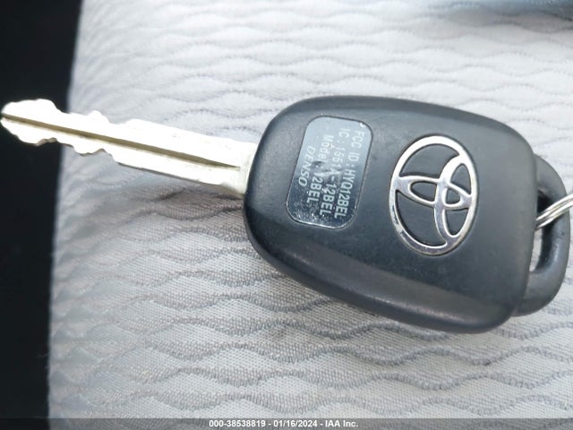 2014 TOYOTA COROLLA LE VIN: 2T1BURHE9EC199080