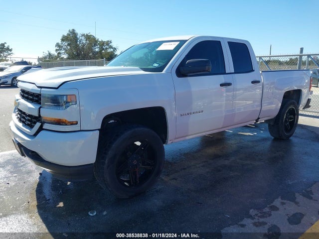 Chevrolet Silverado 1500 Custom 2016 1GCRCPECXGZ244125 Image 2