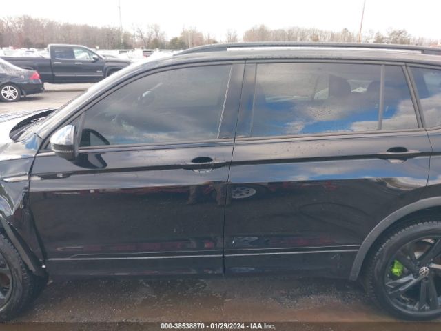 3VVCB7AX7PM125999 Volkswagen Tiguan 2.0t Se R-line Black