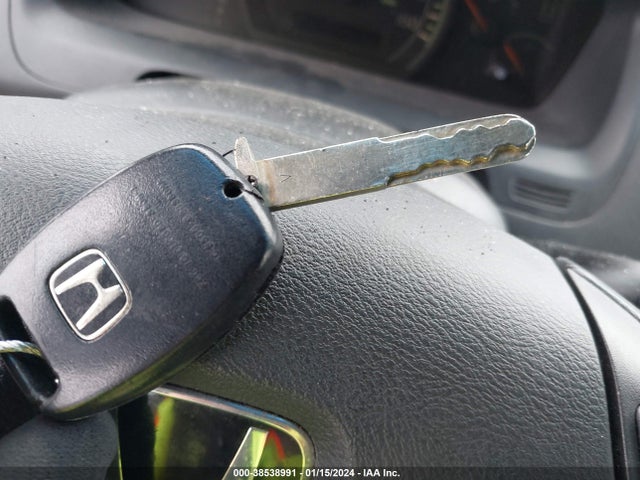 2005 HONDA ACCORD 2.4 LX VIN: 1HGCM56475A117893