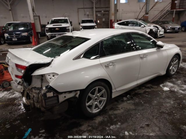 1HGCV2F93JA052350 Honda Accord Touring 2.0t