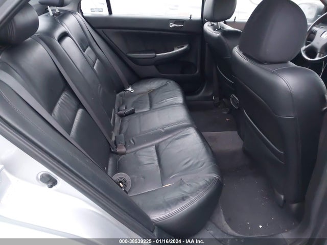 2003 HONDA ACCORD 2.4 EX VIN: JHMCM56603C024696