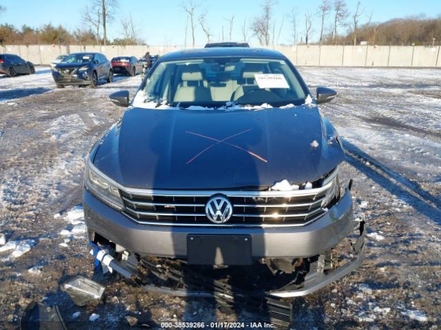 1VWGT7A36HC079995 Volkswagen Passat 1.8t Se