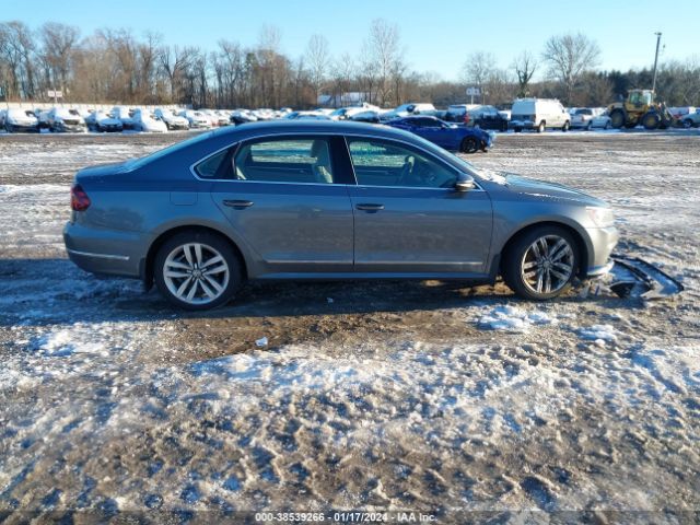 1VWGT7A36HC079995 Volkswagen Passat 1.8t Se