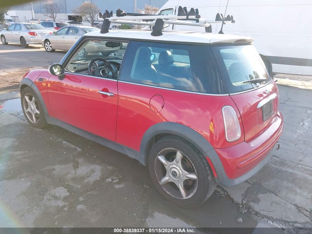 2003 MINI COOPER HARDTOP WMWRC33413TE19394 Photo 2