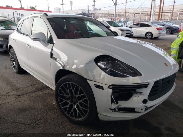 2020 PORSCHE MACAN WP1AF2A5XLLB60171 Photo 0