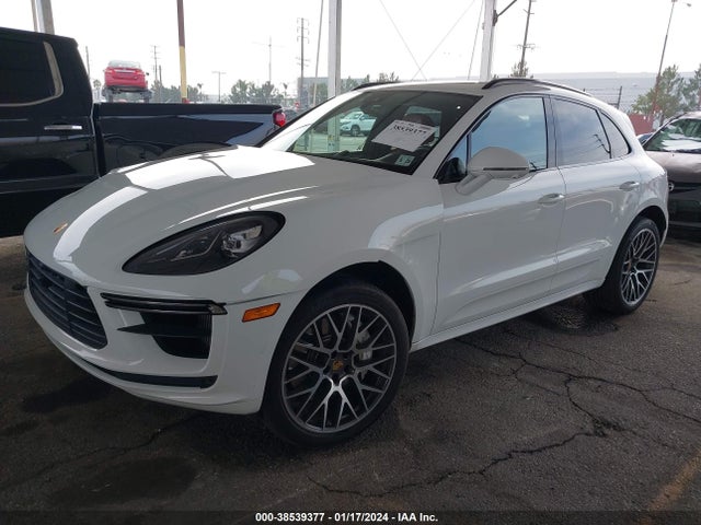 2020 PORSCHE MACAN WP1AF2A5XLLB60171 Photo 1