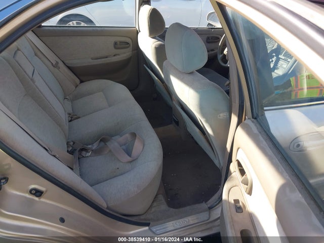 2004 KIA OPTIMA EX/LX VIN: KNAGD126645322397