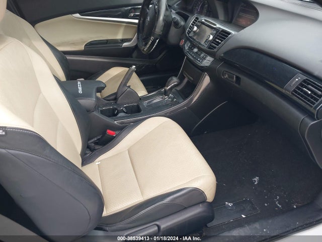 2013 HONDA ACCORD EX-L V-6 VIN: 1HGCT2B87DA004227