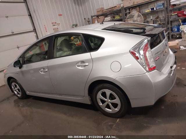Toyota Prius 2015 JTDKN3DU4F1994406 Image 15