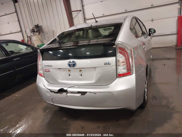 Toyota Prius 2015 JTDKN3DU4F1994406 Image 17