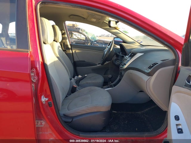 2013 HYUNDAI ACCENT SE VIN: KMHCU5AEXDU118995