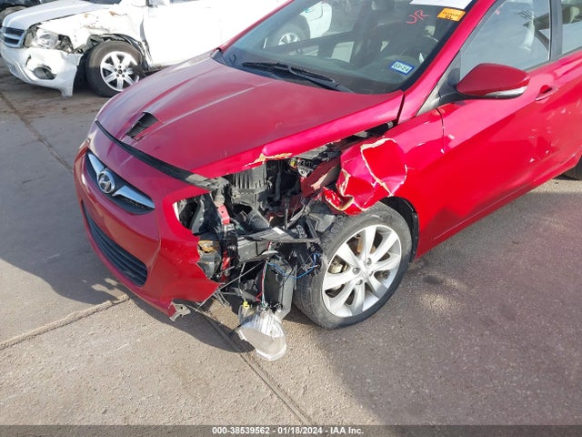 2013 HYUNDAI ACCENT SE VIN: KMHCU5AEXDU118995