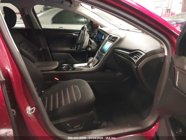 2016 FORD FUSION SE VIN: 3FA6P0T93GR336595