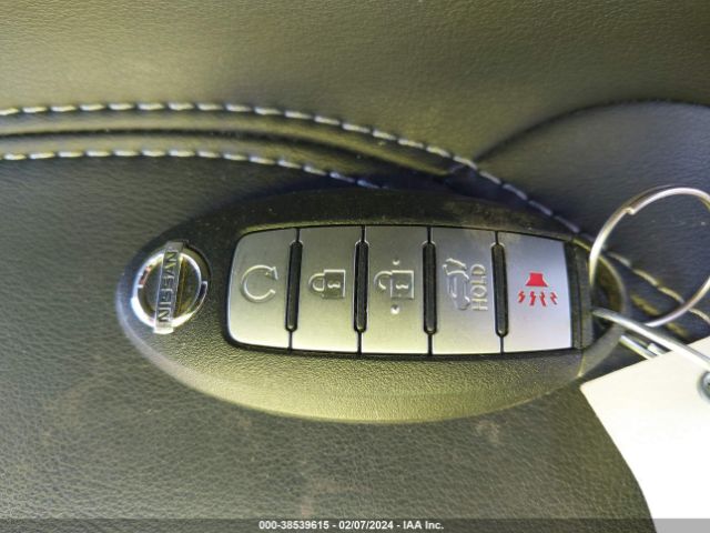 5N1AZ2MH0HN112040 Nissan MURANO SL