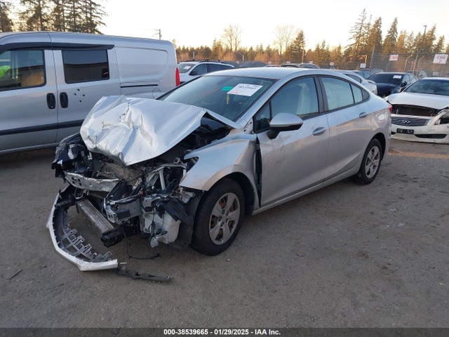Chevrolet Cruze Ls Auto 2018 1G1BC5SMXJ7195037 Image 2
