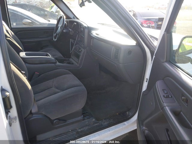 2005 CHEVROLET SILVERADO 1500 LS VIN: 2GCEC19VX51340480