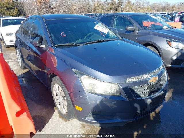 2014 1G1PA5SH6E7144266 main image