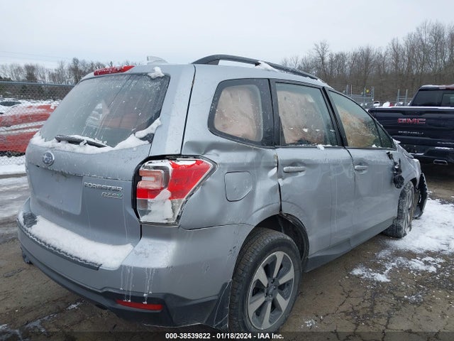 Subaru Forester 2.5i 2017 JF2SJABC2HH498588 Image 4