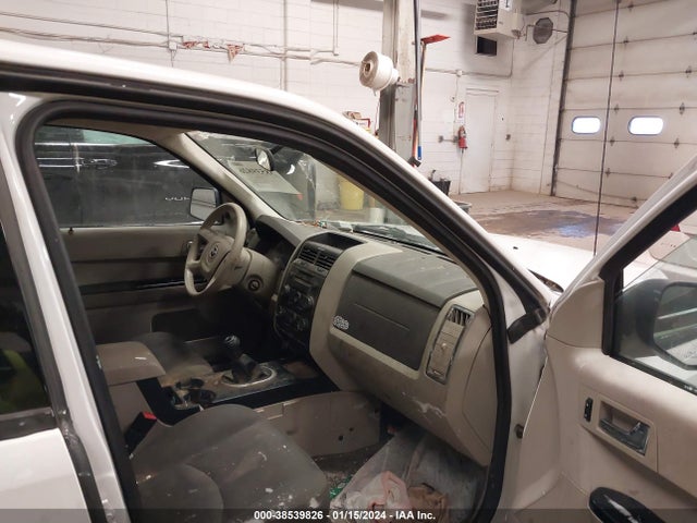 2008 MAZDA TRIBUTE I SPORT VIN: 4F2CZ02Z48KM15658