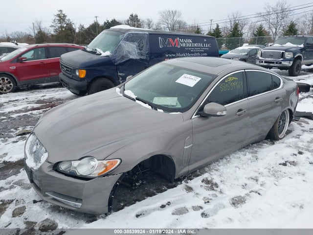 2009 JAGUAR XF SAJWA06B29HR41465 Photo 1