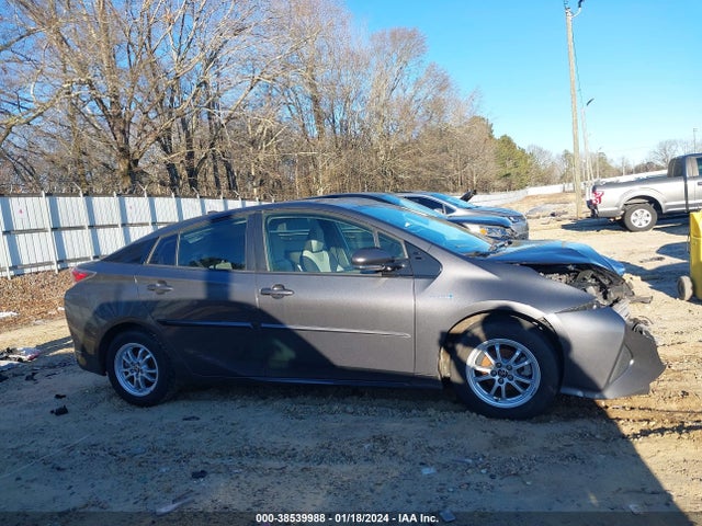 Toyota Prius Three 2016 JTDKARFU6G3008911 Image 14