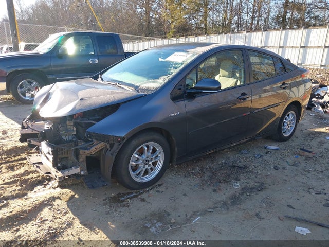 Toyota Prius Three 2016 JTDKARFU6G3008911 Image 2