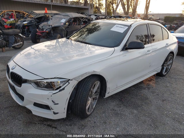 WBA8B3G53GNT62768 BMW 340i