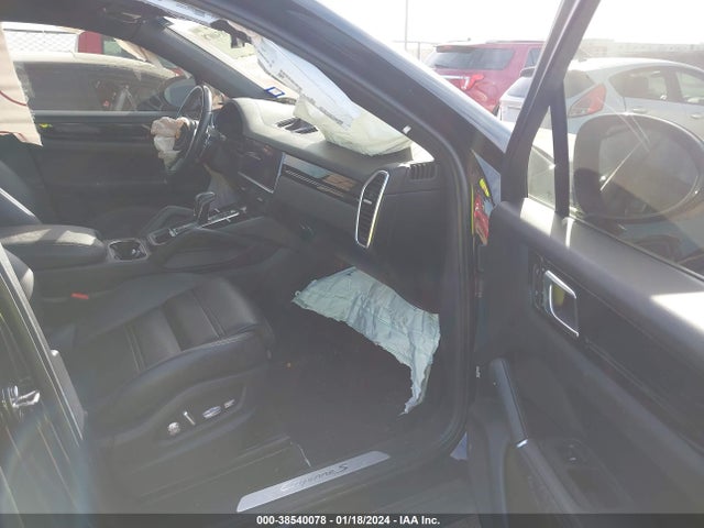 2021 PORSCHE CAYENNE WP1BB2AY6MDA46223 Photo 4