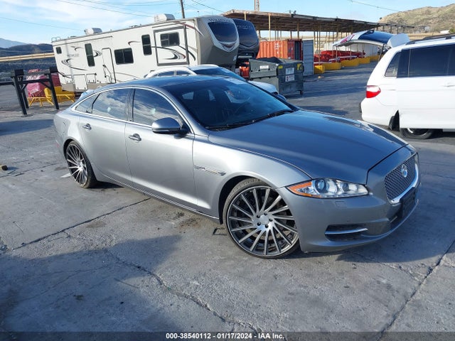 2013 JAGUAR XJ SAJWA2GB5DLV42386 Photo 0