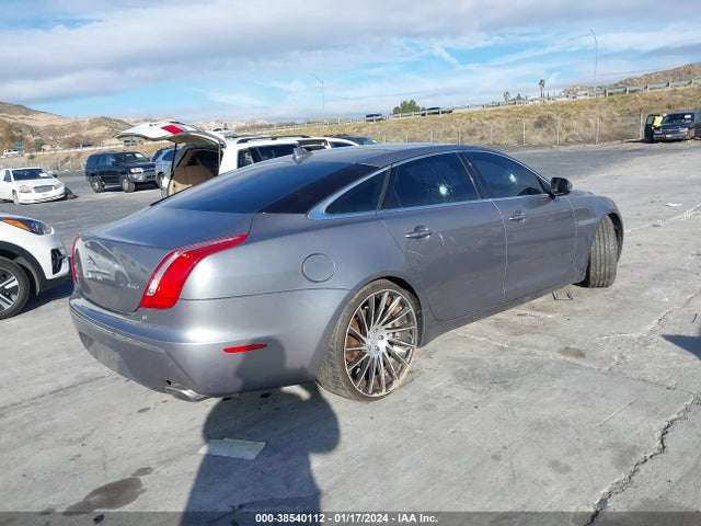 2013 JAGUAR XJ SAJWA2GB5DLV42386 Photo 3