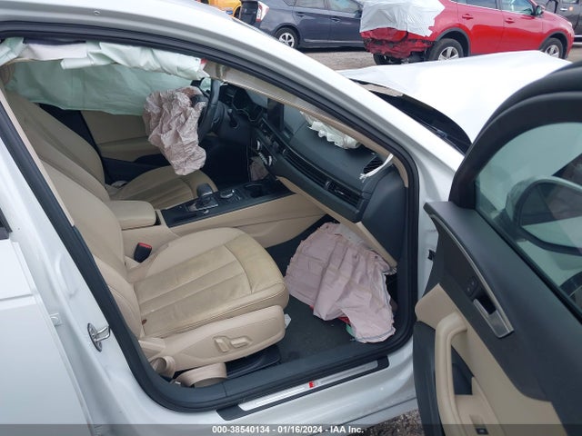 WAUKMAF42JA045575 Audi A4 2.0t Tech Ultra Premium/2.0t Ultra Premium