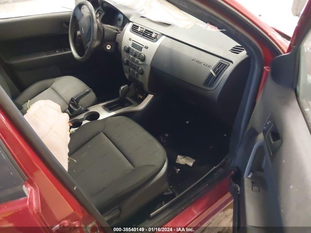 2010 FORD FOCUS SE VIN: 1FAHP3FN0AW218933