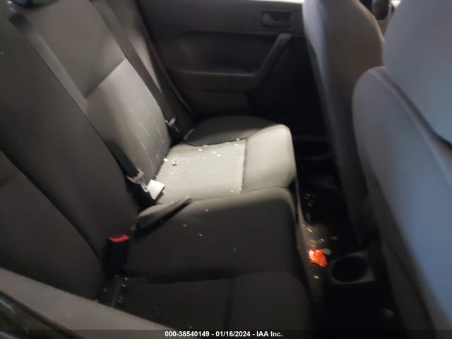 2010 FORD FOCUS SE VIN: 1FAHP3FN0AW218933