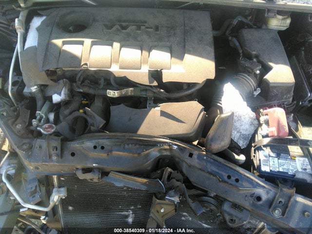 Toyota COROLLA LE 2018 5YFBURHE3JP756849 Image 10