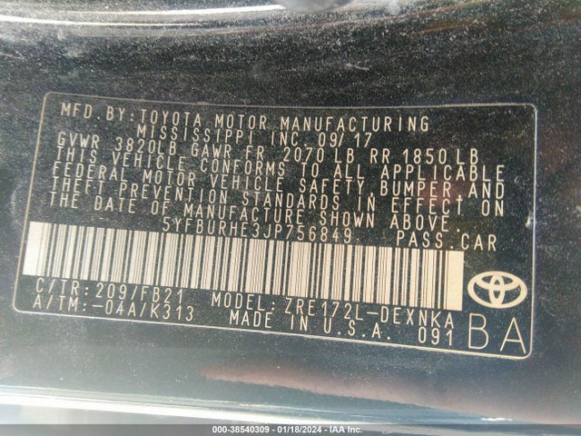 Toyota COROLLA LE 2018 5YFBURHE3JP756849 Image 9
