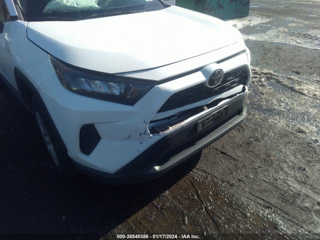 Toyota RAV4 LE 2019 2T3F1RFV8KC004702 Image 6