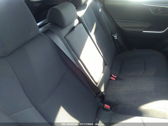 Toyota RAV4 LE 2019 2T3F1RFV8KC004702 Image 8