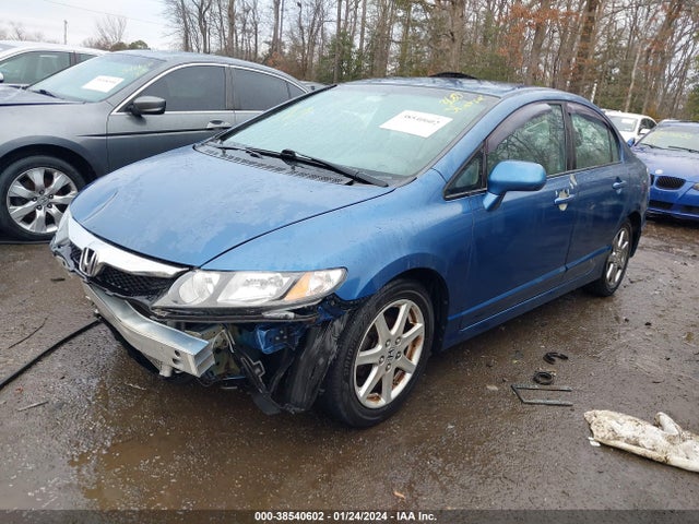 2010 HONDA CIVIC LX VIN: 2HGFA1F52AH323335