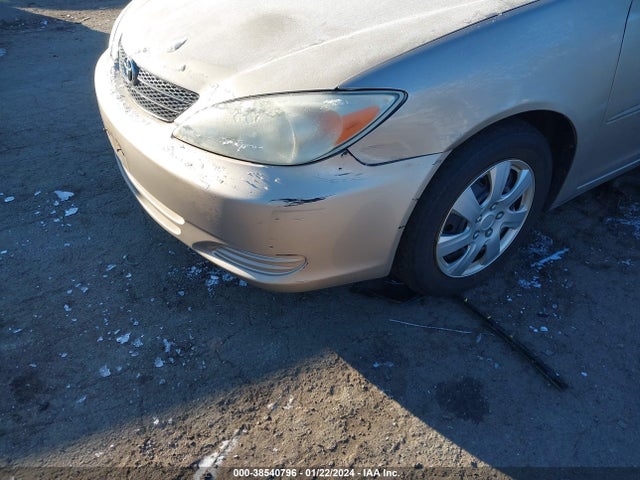 2002 TOYOTA CAMRY XLE VIN: 4T1BE30K82U089594