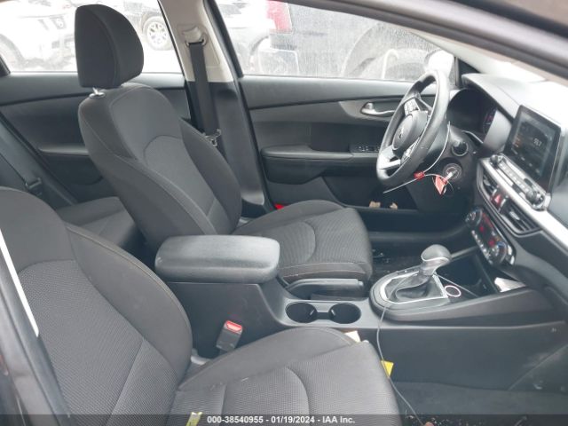 3KPF24AD7KE095552 KIA FORTE FE