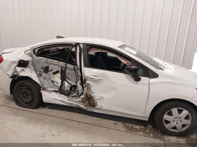 Chevrolet Cruze Ls Auto 2017 1G1BC5SM8H7198092 Image 13