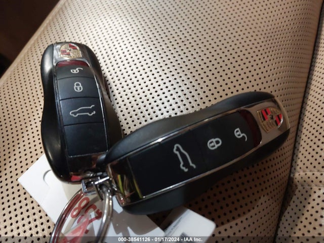 2014 PORSCHE CAYENNE WP1AA2A2XELA00623 Photo 10